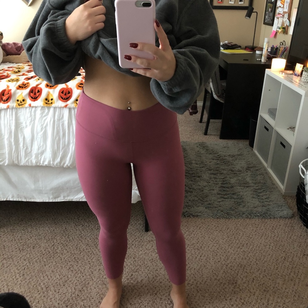 Lululemon Align in misty merlot